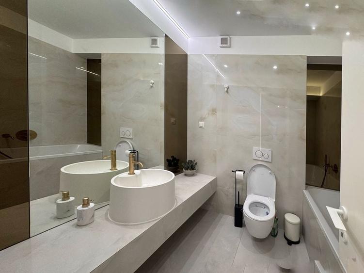 Apartament cu 3 camere decomandat în Nord