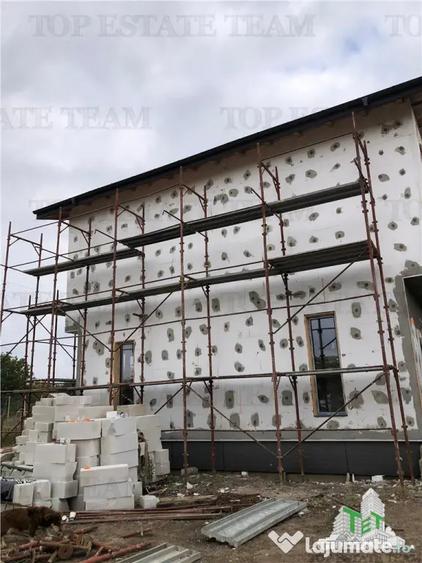 Casă cu 4 camere cu Teren 500 Mp în Frumușani