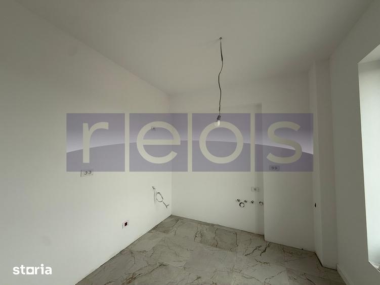 Apartament cu 2 camere semidecomandat în Sisești