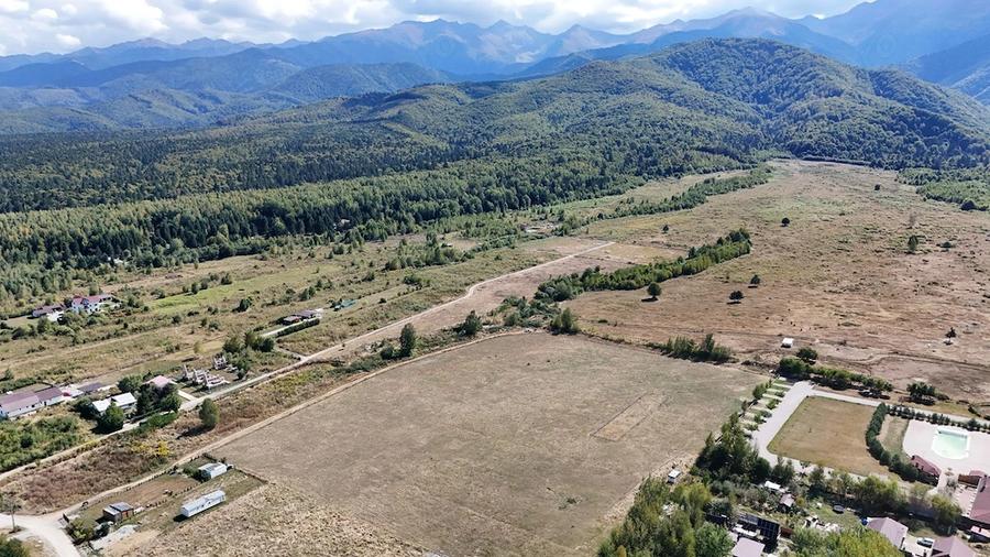 Teren de 900 mp, în Central