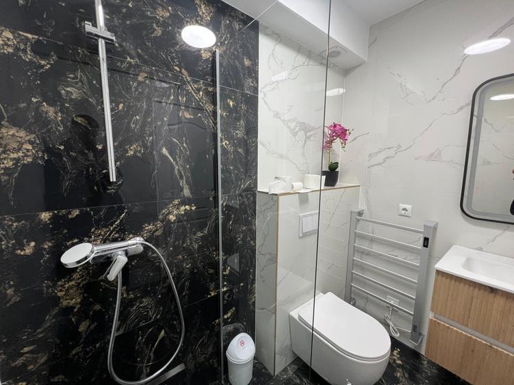 Apartament cu 3 camere decomandat, mobilat în Mărăști