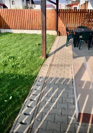 Apartament cu 2 camere decomandat în Sânpetru
