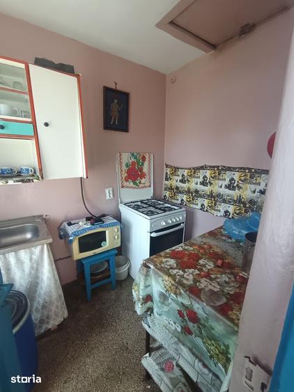 Casă cu 5 camere cu Teren 390 Mp în Central