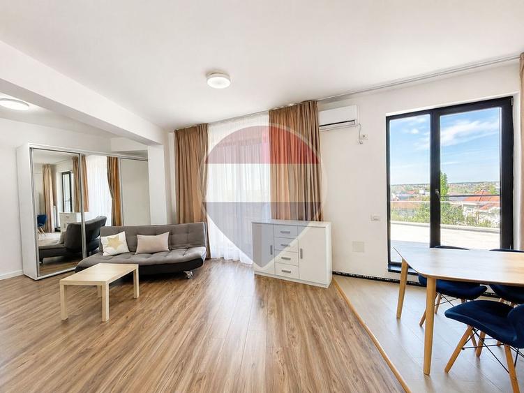 Apartament cu 2 camere semidecomandat, mobilat în Pipera