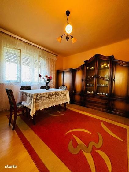 Casă cu 3 camere în Central