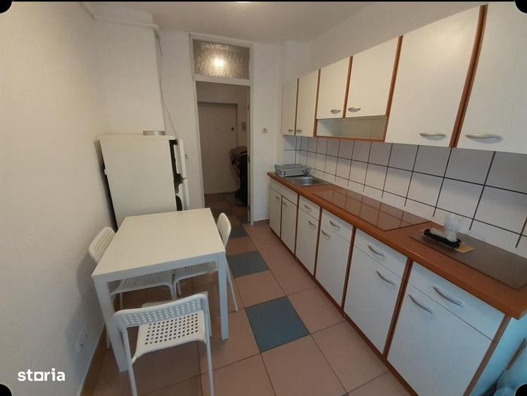 Apartament cu 2 camere decomandat, mobilat în Centrul Civic