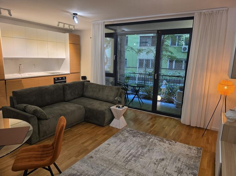 Apartament cu 2 camere decomandat în Timpuri Noi