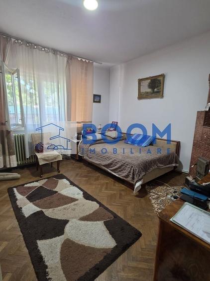 Casă individuală cu 4 camere cu Canalizare în 1 Mai