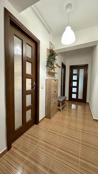 Apartament cu 2 camere decomandat, mobilat în Metalurgiei