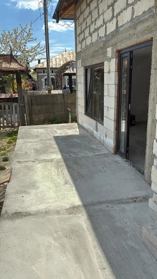 Casă cu 3 camere cu Teren 660 Mp în Tătărani