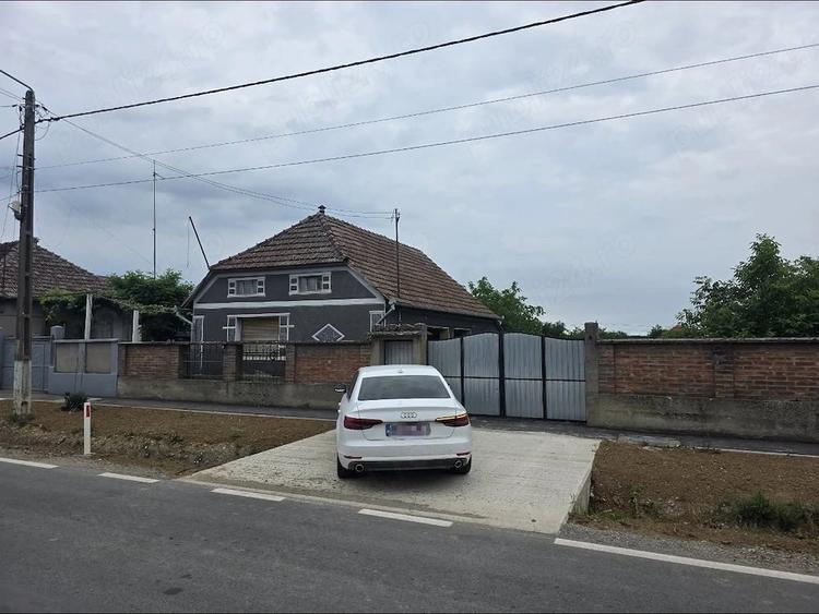 Casă cu Teren 2316 Mp în Gurbediu