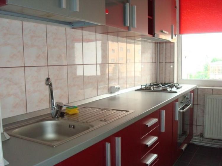 Apartament cu 2 camere decomandat în Mircea cel Bătrân
