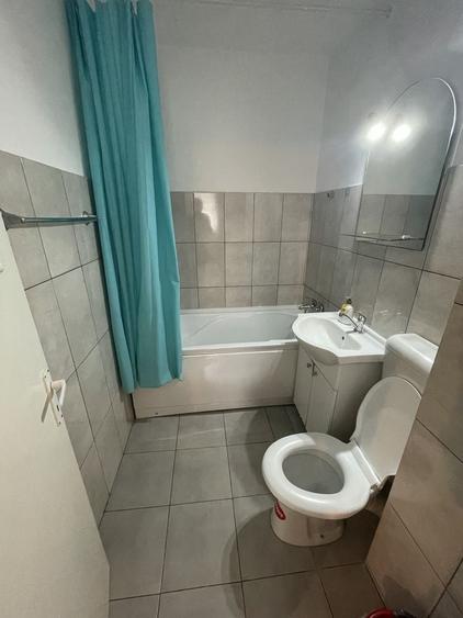 Apartament cu 2 camere nedecomandat în Podu Roș