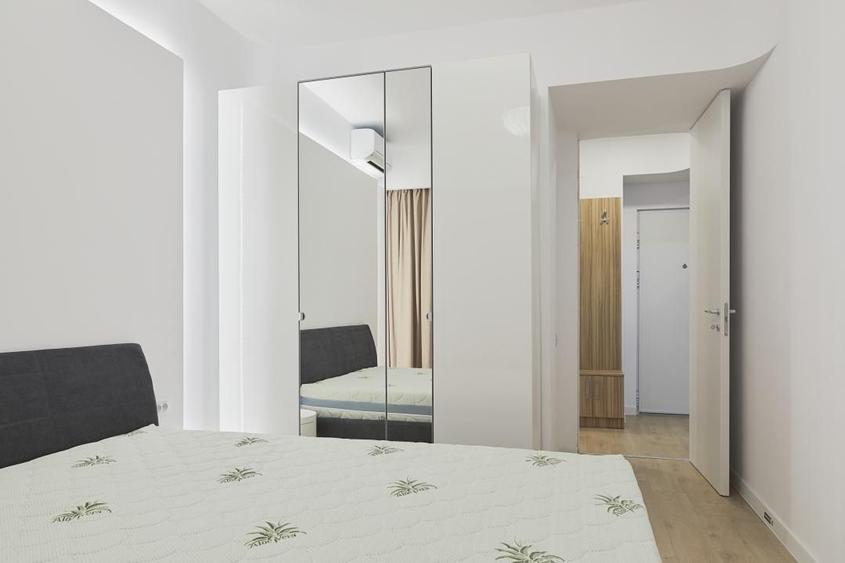 Apartament cu 2 camere decomandat, mobilat în Politehnica