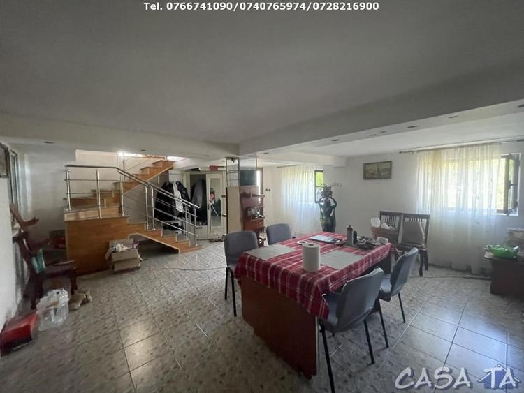 Casă individuală cu 6 camere cu Garaj în Drăguțești
