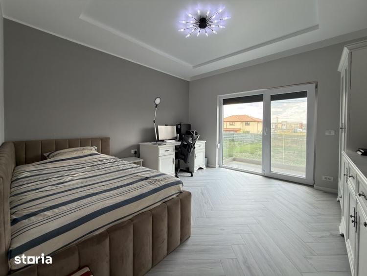 Casă cu 4 camere cu Teren 275 Mp în Central