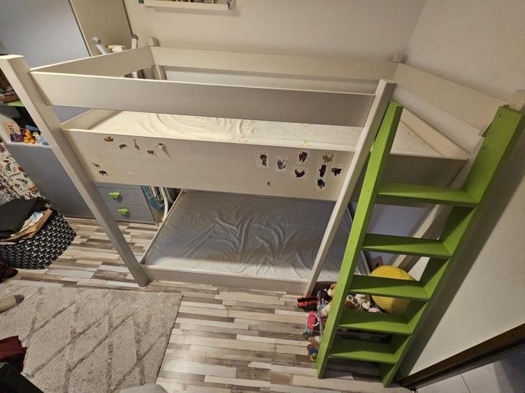 Apartament cu 3 camere decomandat, mobilat în Dristor