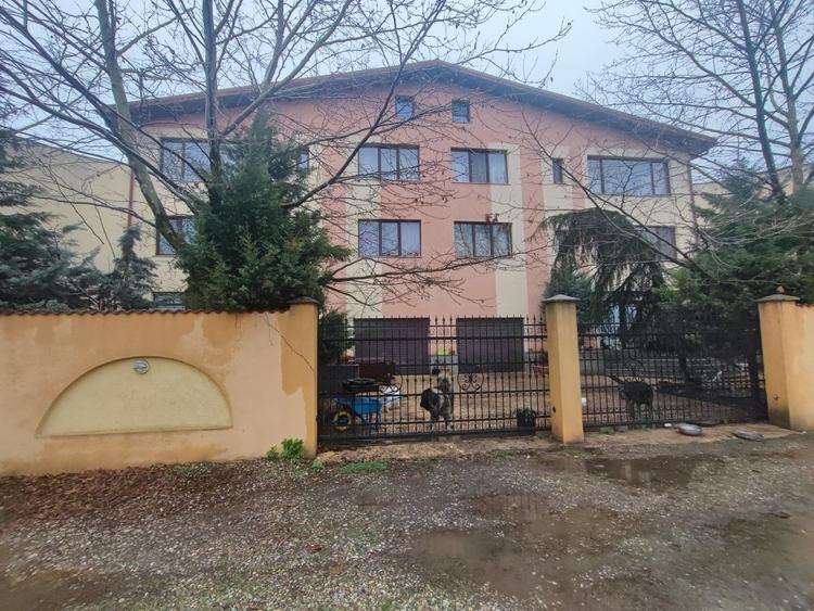 Duplex cu 11 camere cu Teren 1130 Mp în Pantelimon