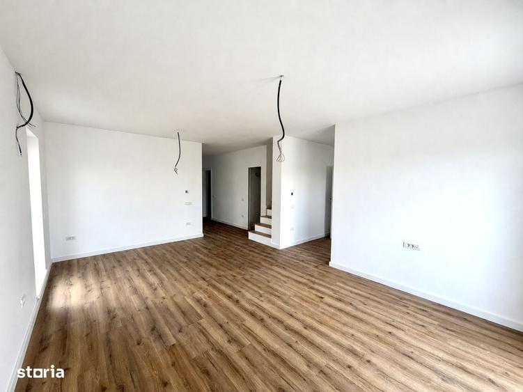 Casă cu 4 camere în Central