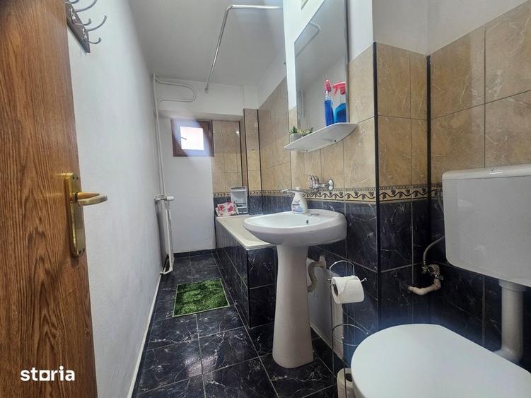 Apartament cu 3 camere decomandat în Dorobanți
