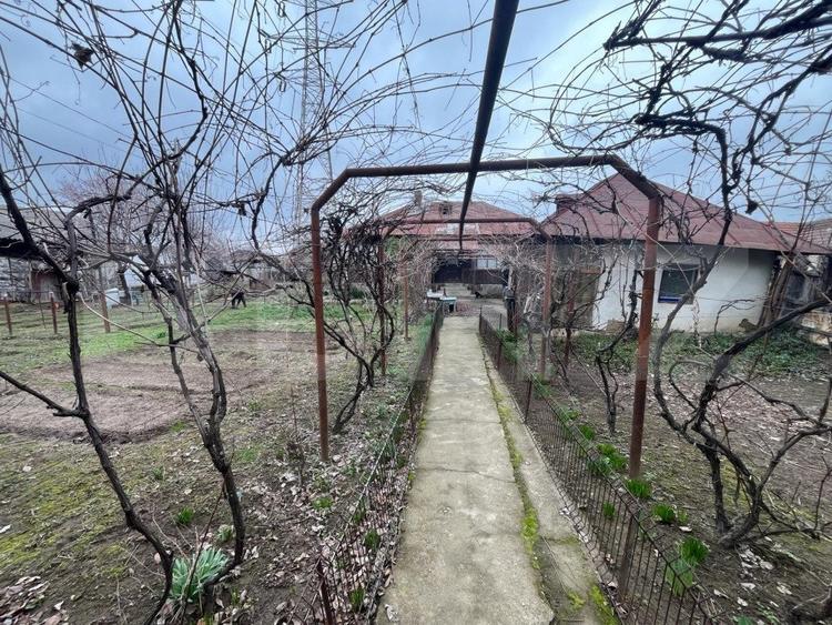 Teren Construcții intravilan de 1442 mp, în Calea București