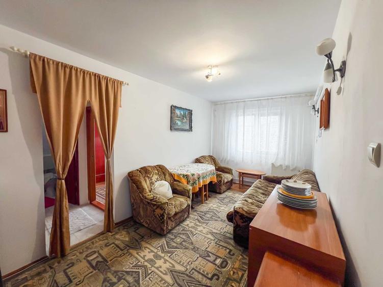 Apartament cu 3 camere semidecomandat în Central