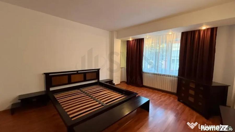 Casă cu 5 camere cu Teren 105 Mp în 1 Mai