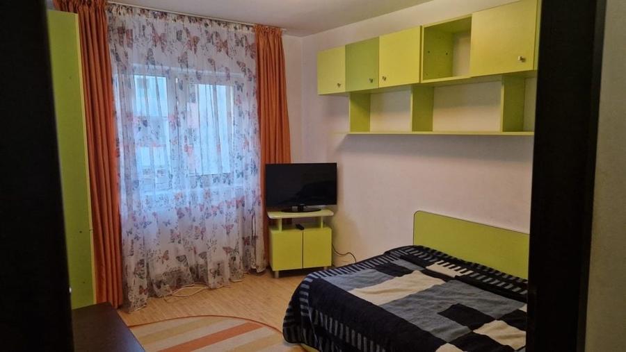 Apartament cu 3 camere decomandat în Lăpuș