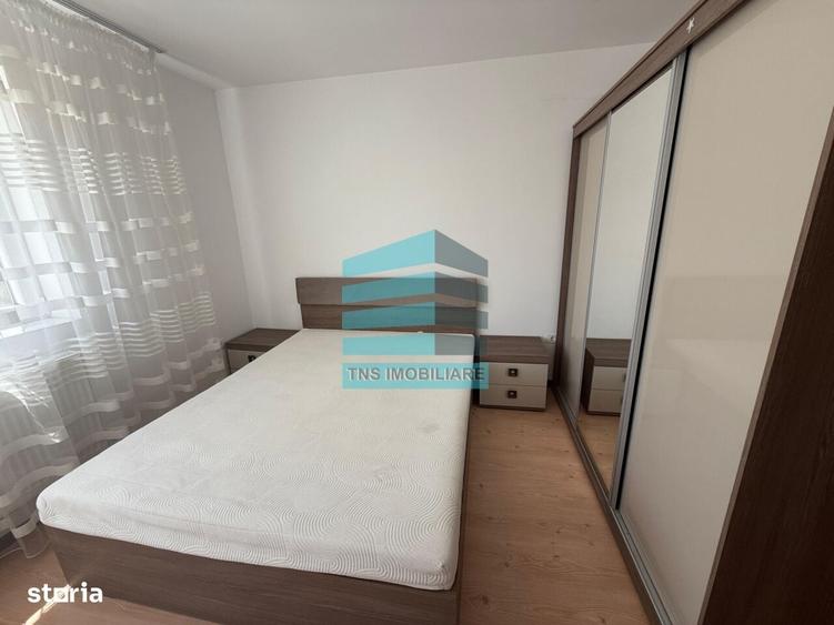 Apartament cu 3 camere decomandat în Titan