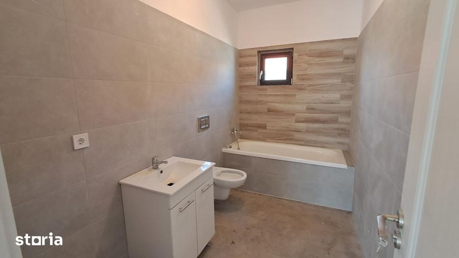 Casă cu 3 camere cu Teren 484 Mp în Prejmer