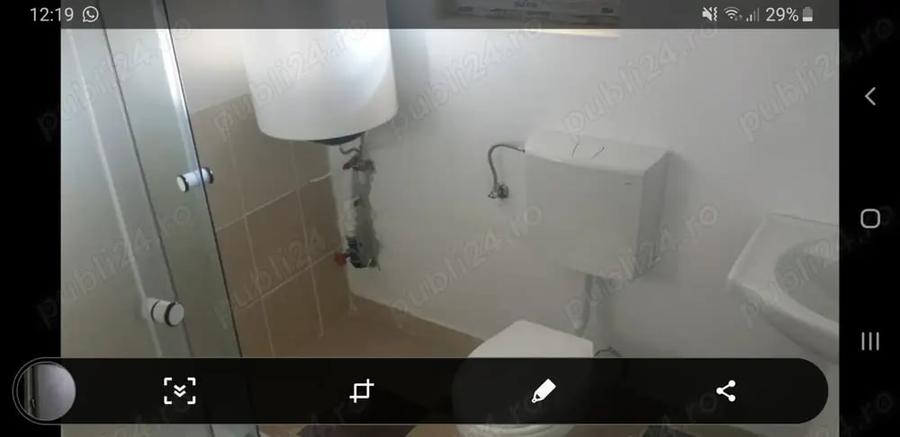 Casă cu 3 camere în Radomirești