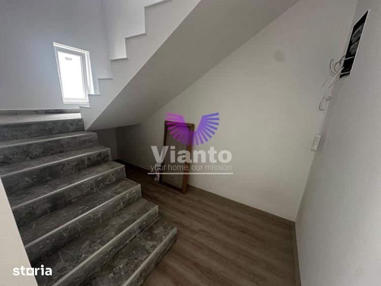 Casă cu 5 camere cu Teren 250 Mp în Central