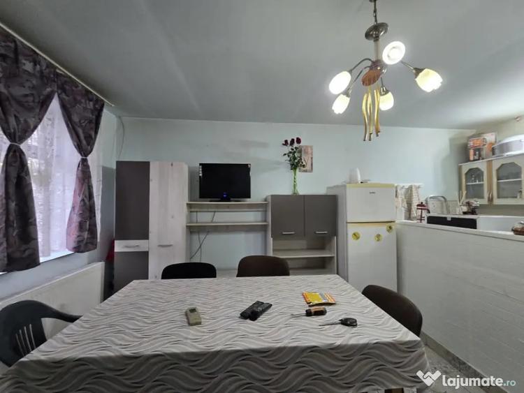 Casă cu 2 camere cu Teren 120 Mp în Poștei - Bucov