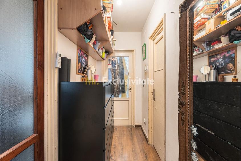 Apartament cu 3 camere semidecomandat în Crângași