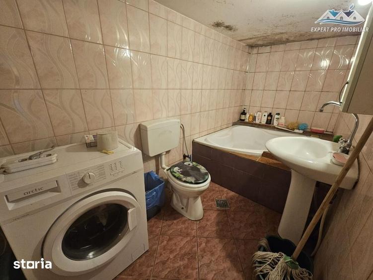 Casă cu 4 camere cu Teren 254 Mp în Giulești