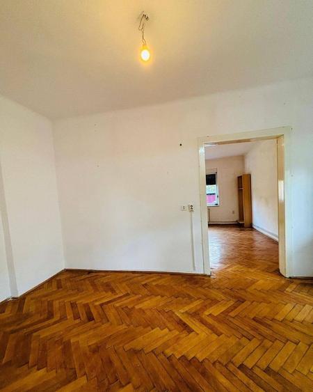 Apartament cu 2 camere în Andrei Mureșanu