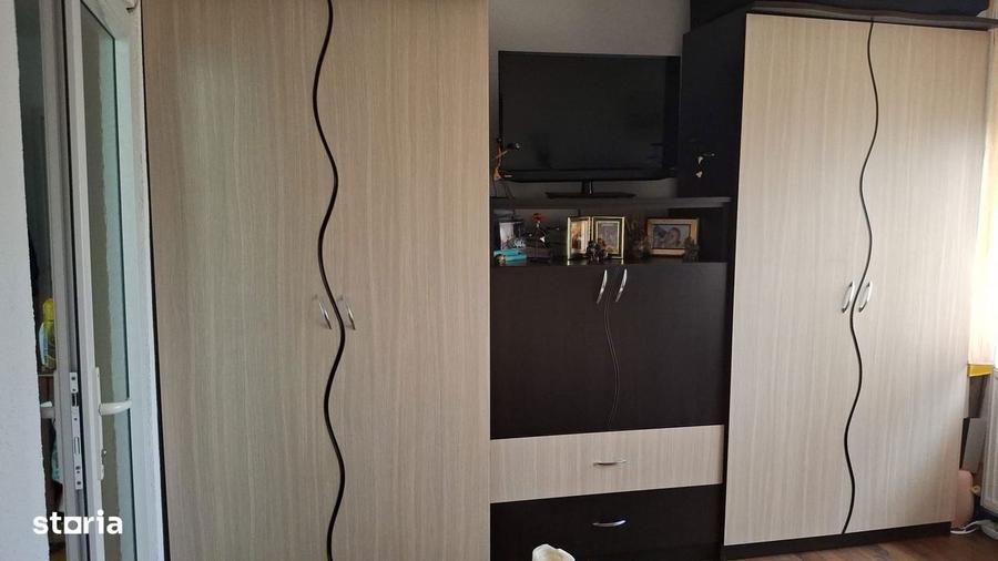 Apartament cu 3 camere în Giurgiului