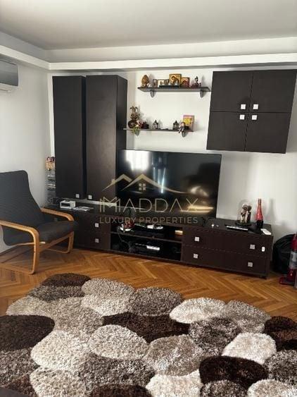 Apartament cu 4 camere decomandat, mobilat în 13 Septembrie