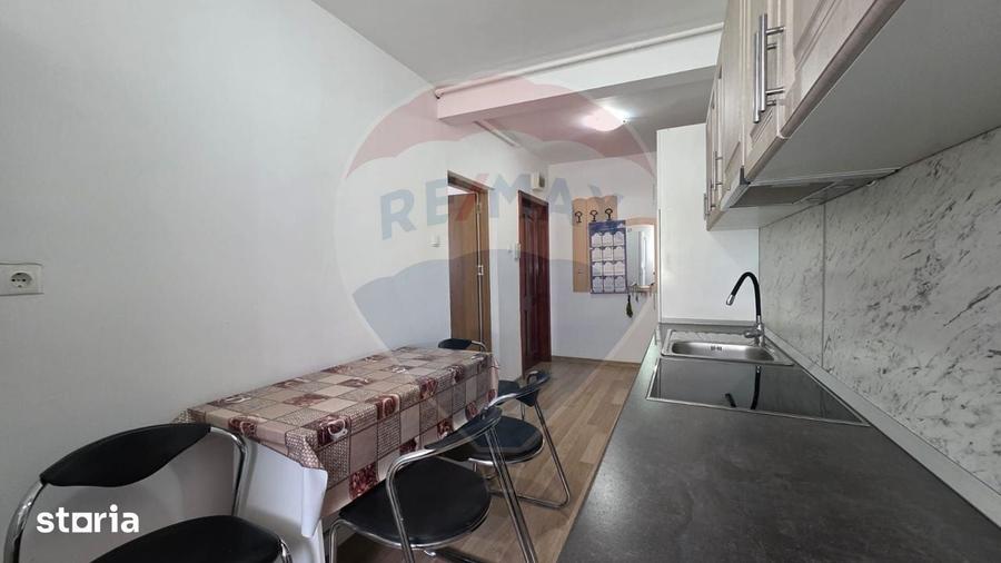 Apartament cu 3 camere în Vitrometan