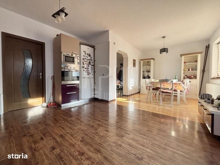Casă cu 3 camere în Sânnicoară