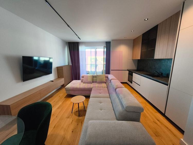 Apartament cu 3 camere decomandat, mobilat în Sud-Est