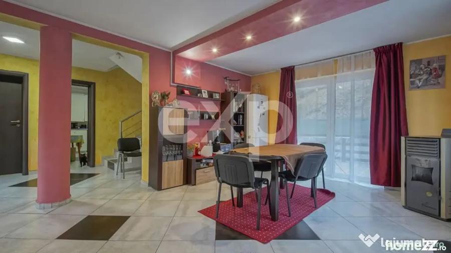 Casă cu 7 camere cu Teren 698 Mp în Dâmbul Morii