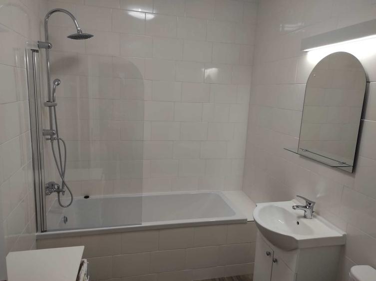 Apartament cu 2 camere semidecomandat în Dosu Bricii