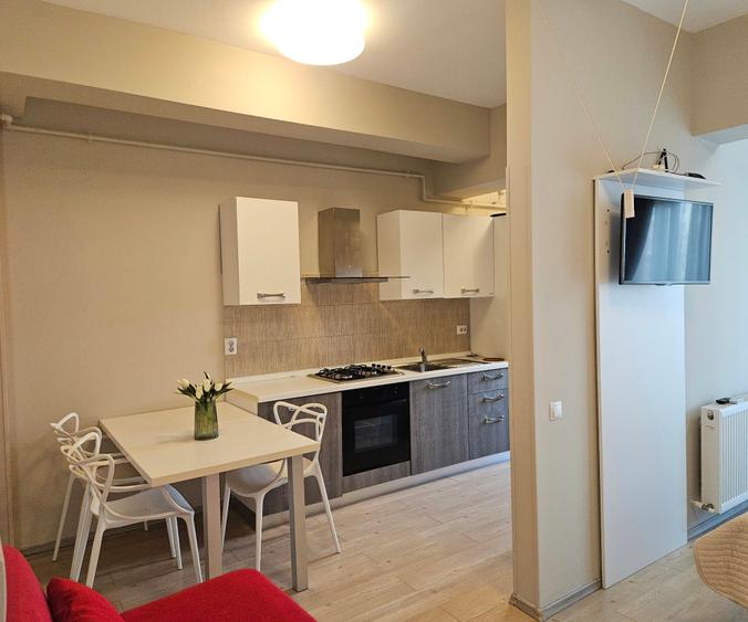 Apartament cu 2 camere semidecomandat în Mihai Bravu