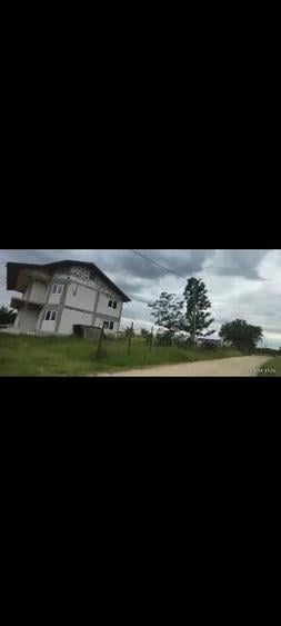 Casă cu 5 camere în Central