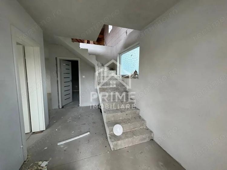 Casa de vanzare , 136 mp + 684 mp teren , Zona Totoi - 10