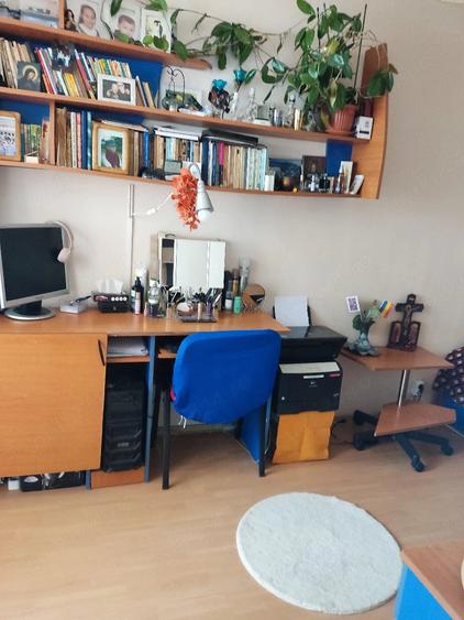 Apartament cu 3 camere semidecomandat în Central