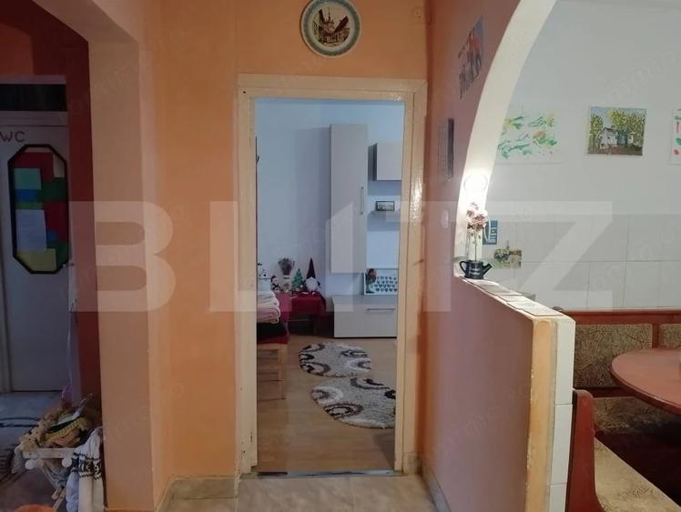 Apartament cu 3 camere decomandat în Central