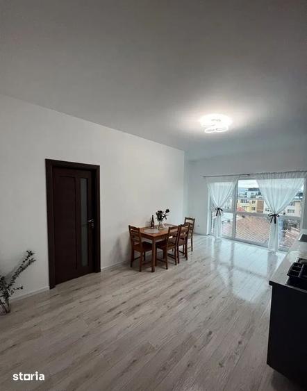 Apartament cu 3 camere în Dâmbul Rotund