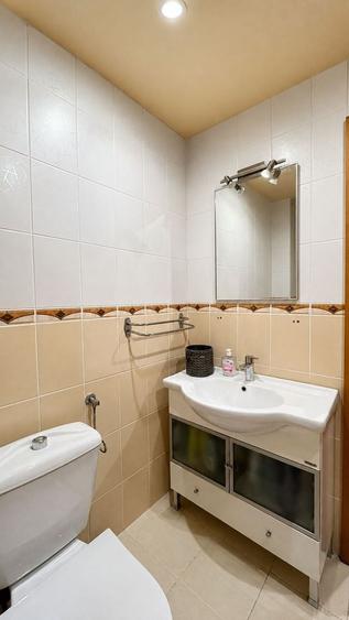 Apartament cu 3 camere decomandat, mobilat în Aradului